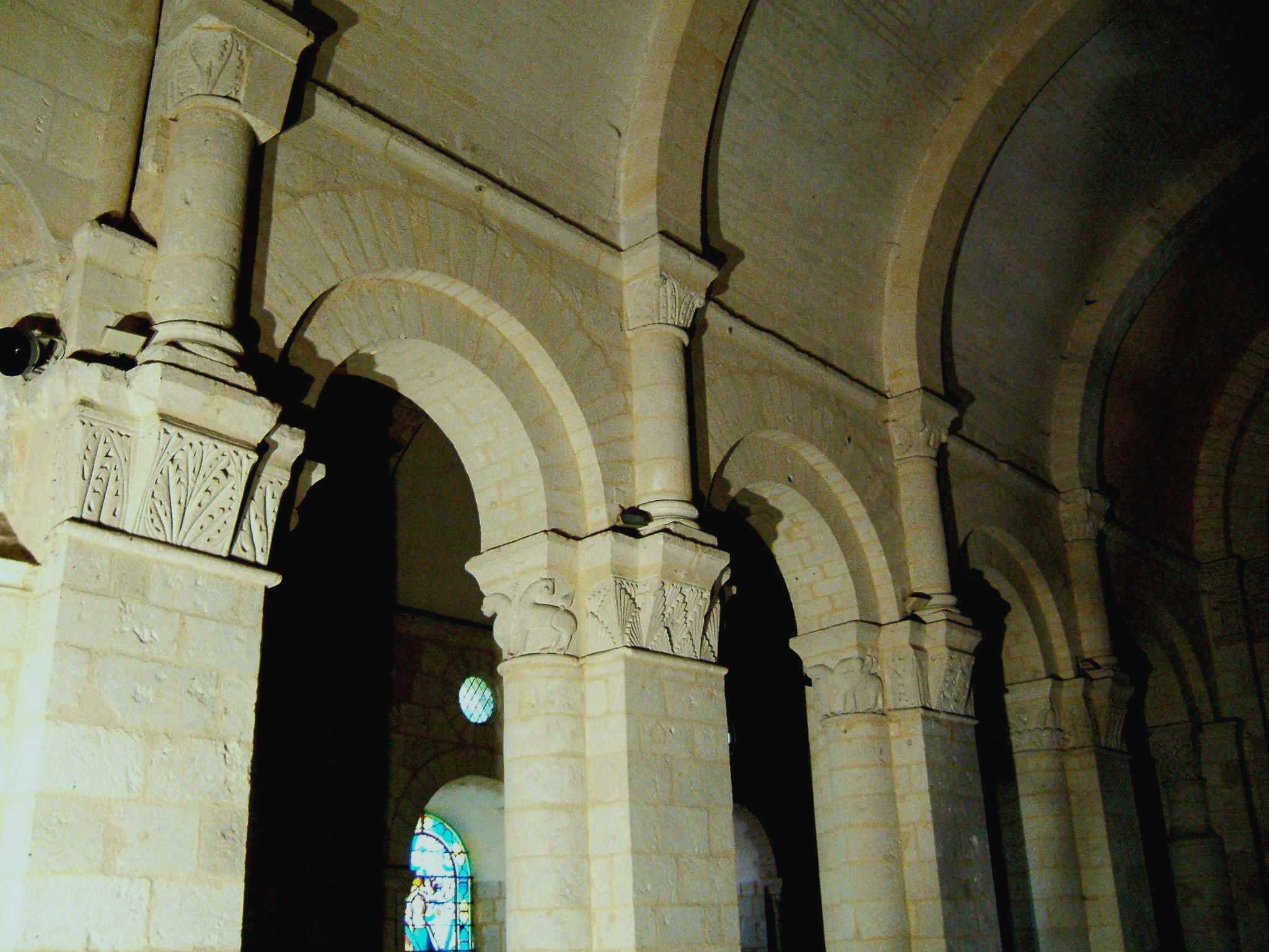 Église haute Saint-Eutrope de SAINTES (17)